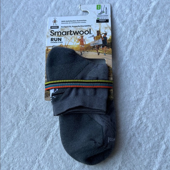 Smartwool Running Ankle Height Socks- Unisex - Picture 1 of 16